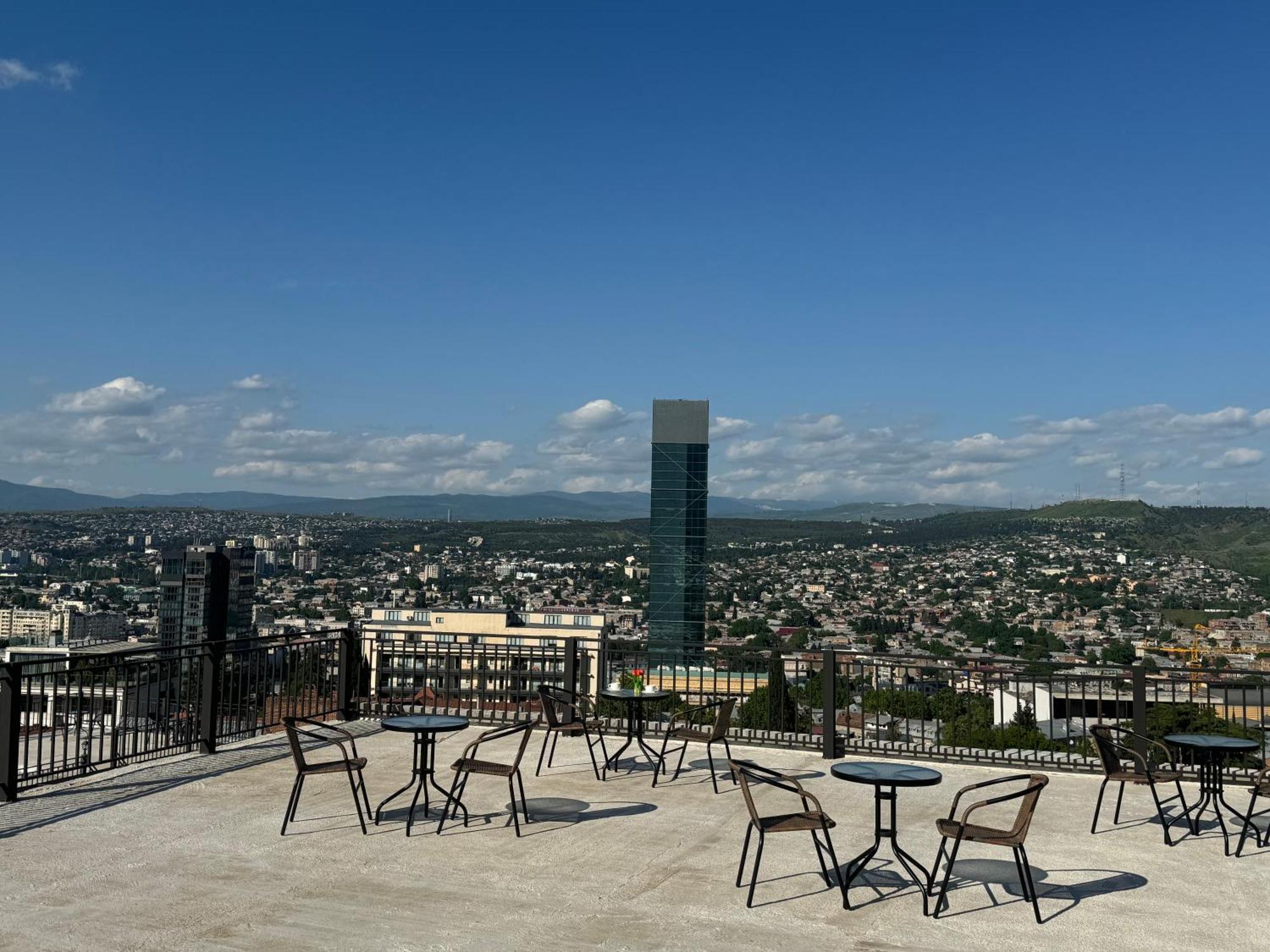 Brothers Apartments With Terrace In Old Тбилиси Экстерьер фото